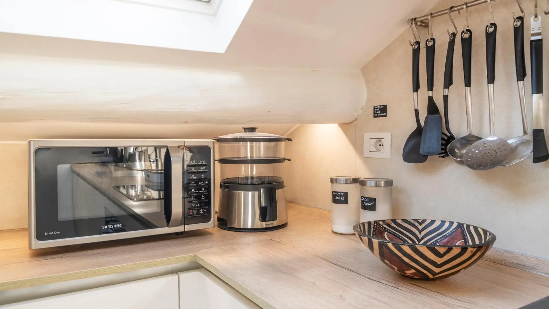 Appartamento Bright Penthouse Attic In The Heart Of Milano